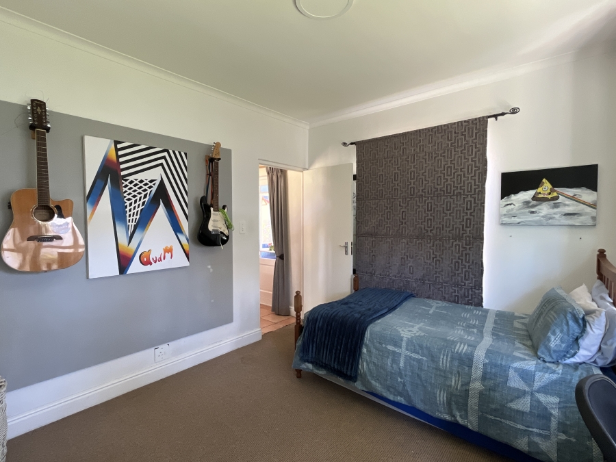 6 Bedroom Property for Sale in Zevendal Western Cape